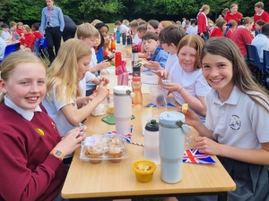 Pupils mark VE Day anniversary at Sarisbury Junior