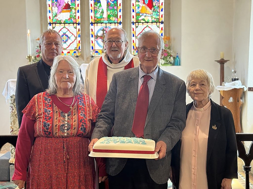 Diocese of Portsmouth - News - Churchwarden marks 40 years of service