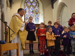 Schools take part in Lights of Hope project