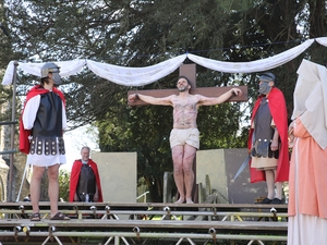 Hundreds watch Easter story re-enacted on streets