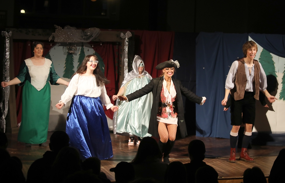 Chloe as Snow White, Phoebe as Prince Valentine, and Jem as Danny Dumpling in ‘Snow White’